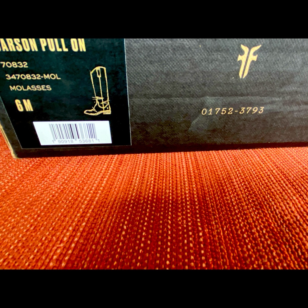 Pull on FRYE boots